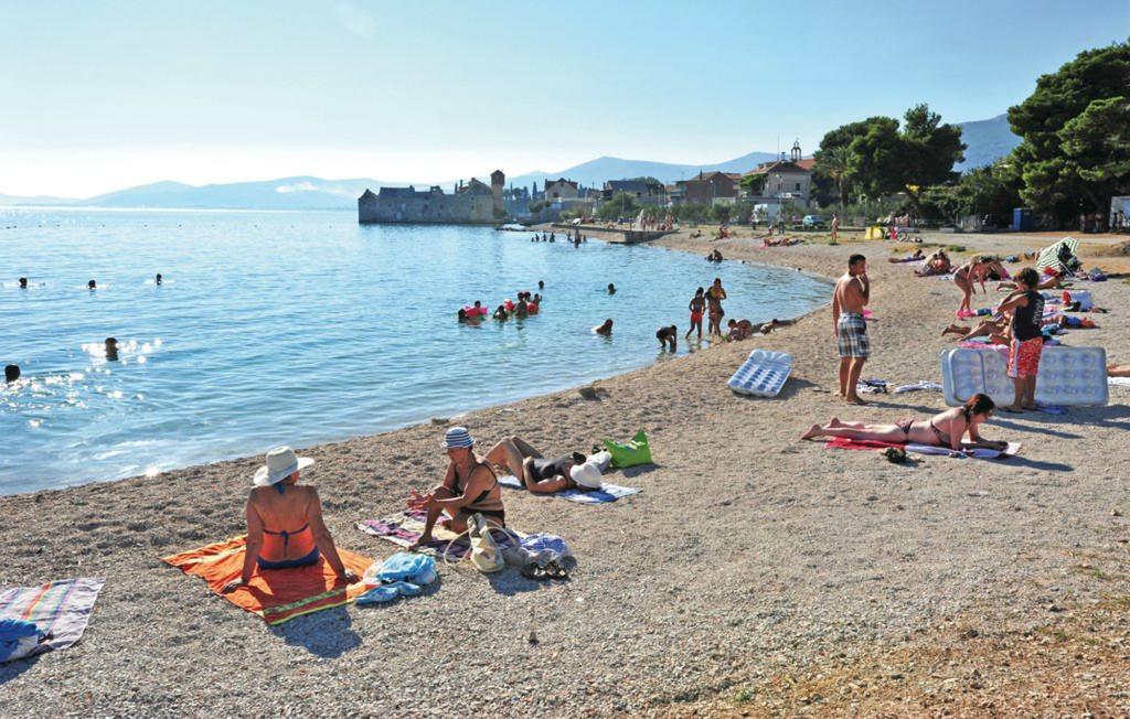 Villa Barbara-Kastela With Heated Pool 外观 照片