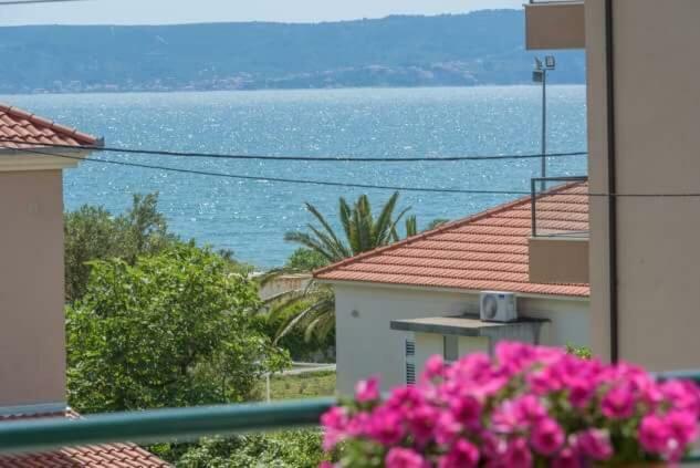 Villa Barbara-Kastela With Heated Pool 外观 照片