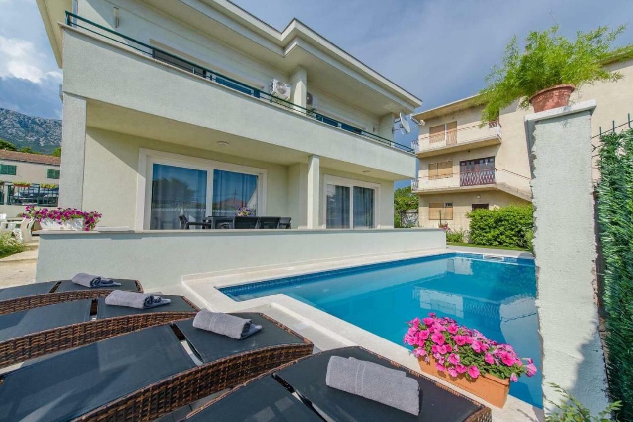 Villa Barbara-Kastela With Heated Pool 外观 照片